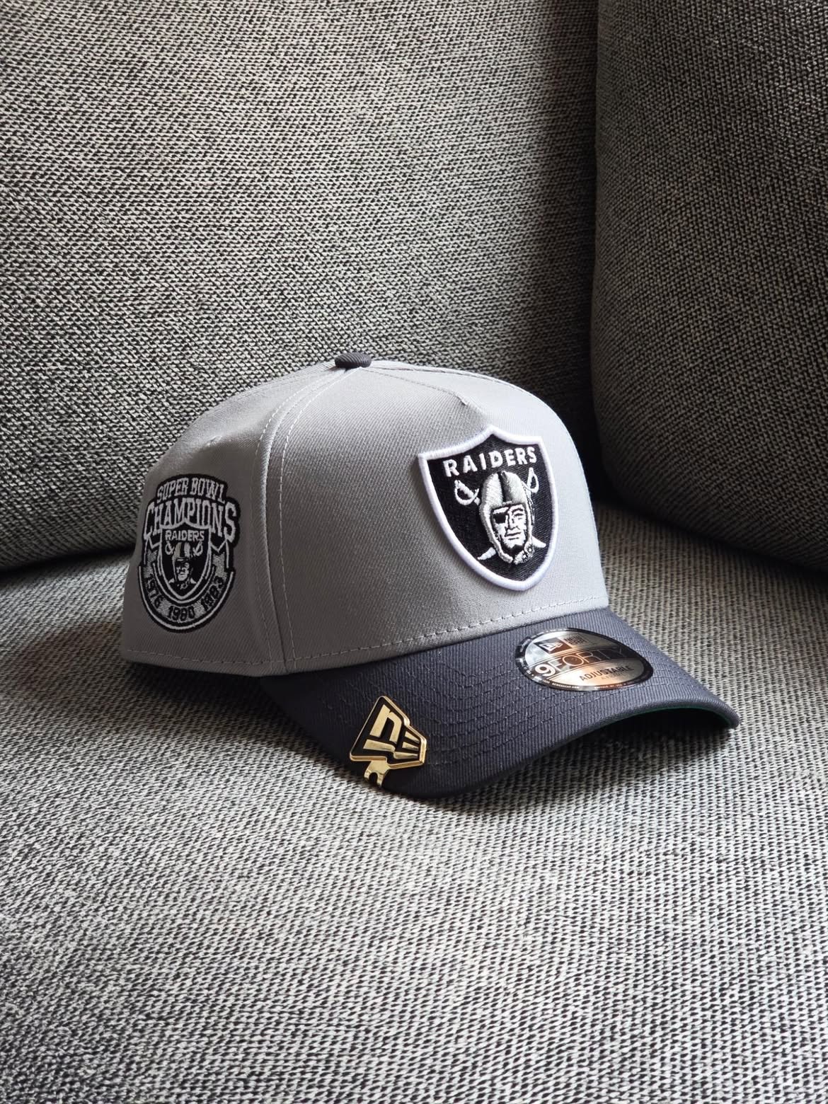 New Era Las Vegas Raiders Super Bowl Champions Gray Two Tone Edition 9Forty A Frame Snapback Hat