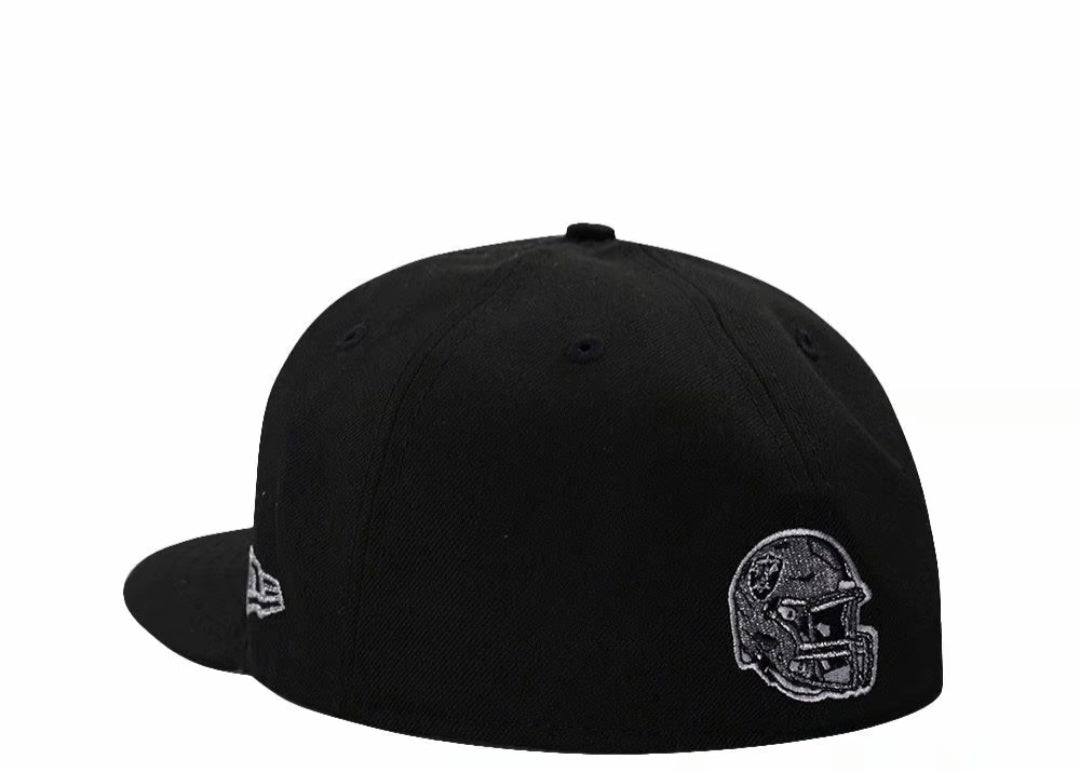New Era Las Vegas Raiders 50th Anniversary Skull Black Prime Edition 59Fifty Fitted Hat