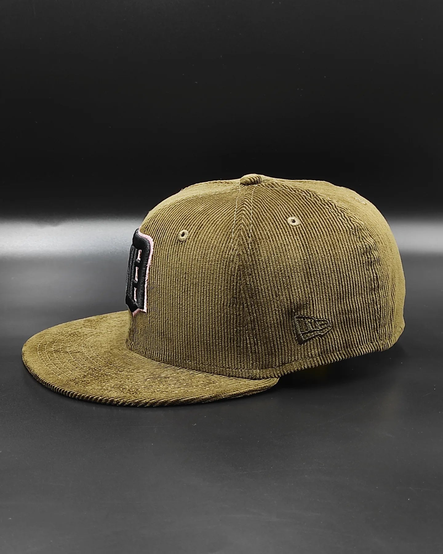New Era 59fifty martini corduroy detroit tigers 2000 inaugural patch hat - olive