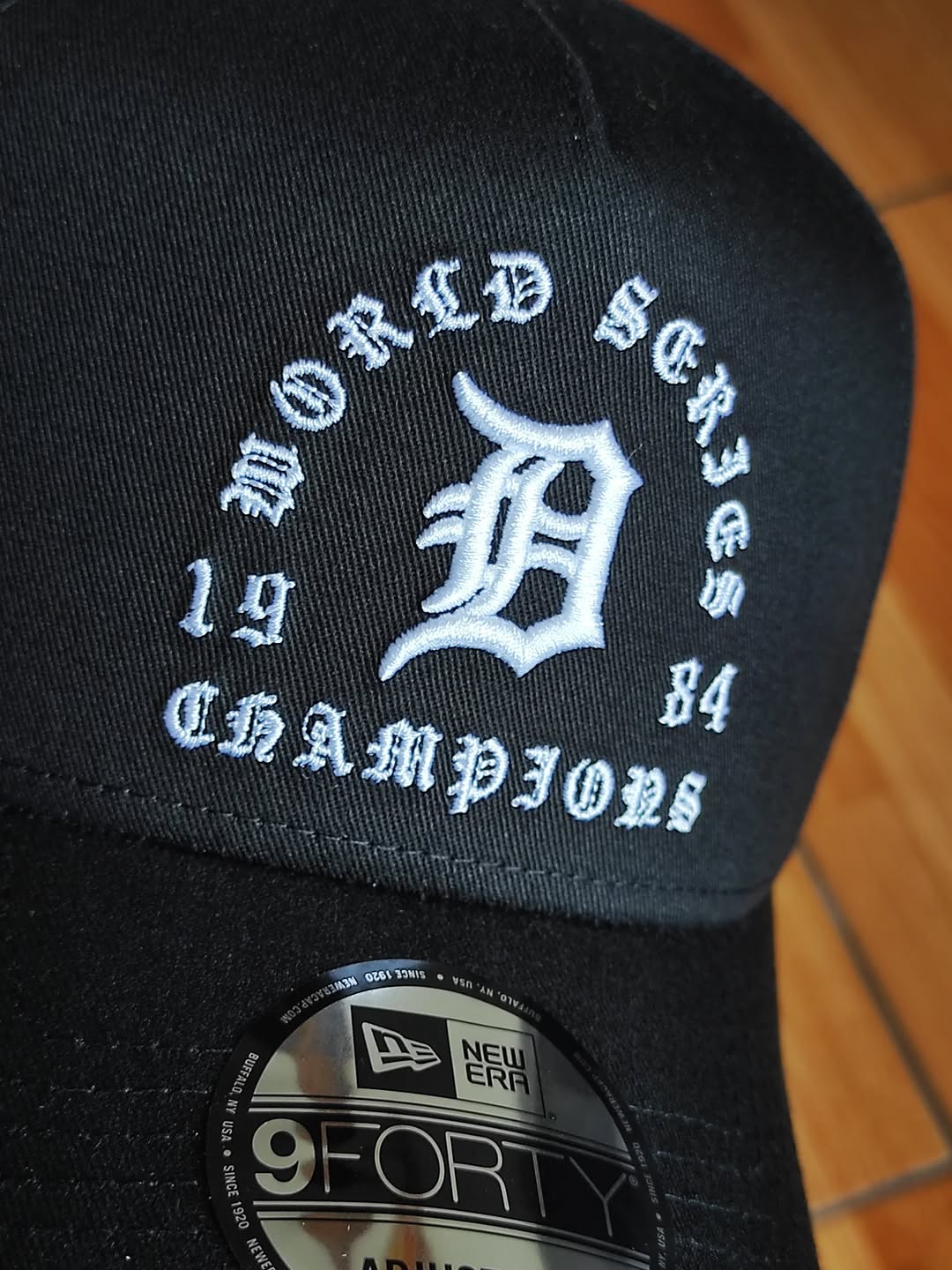 New era Detroit Tigers world gótica script 9FORTY A-FRAME Snapback black