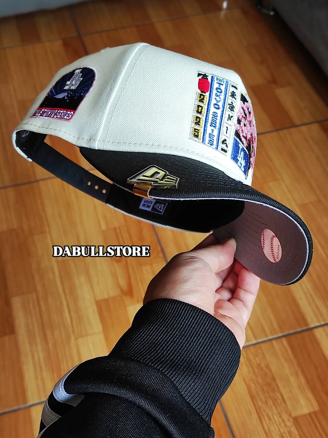 New Era Los Angeles Dodgers Tokyo Series 2025 Chrome Two Tone Edition 9Forty A Frame Snapback Hat