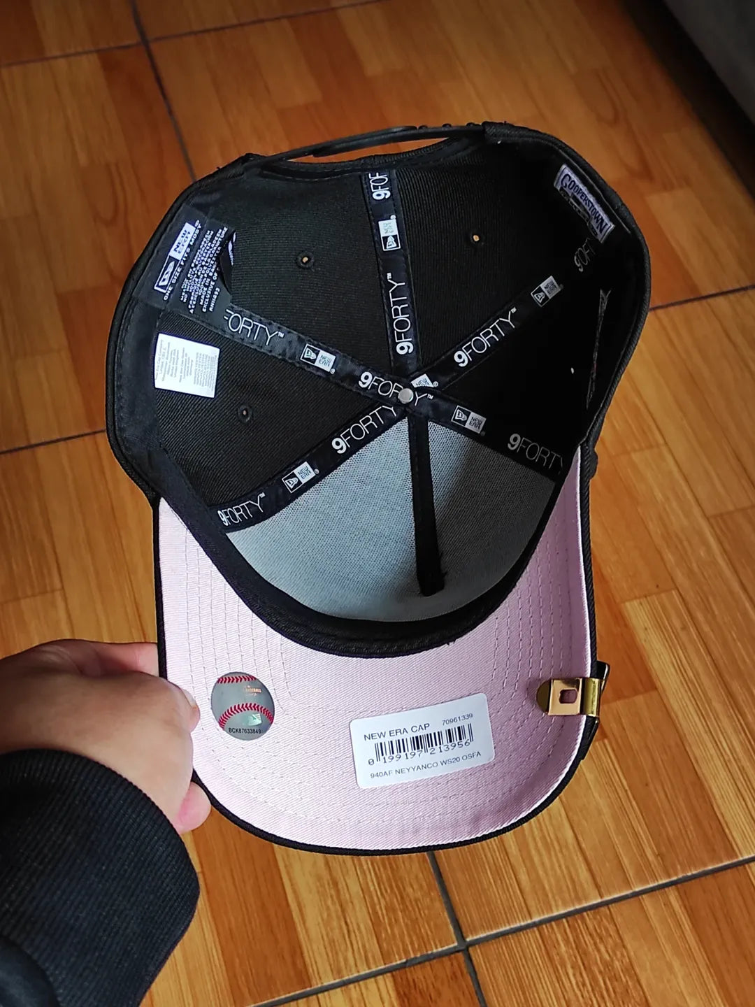 New Era New York Yankees world series cherry Blossom🌸  BLACK 9forty a frame
