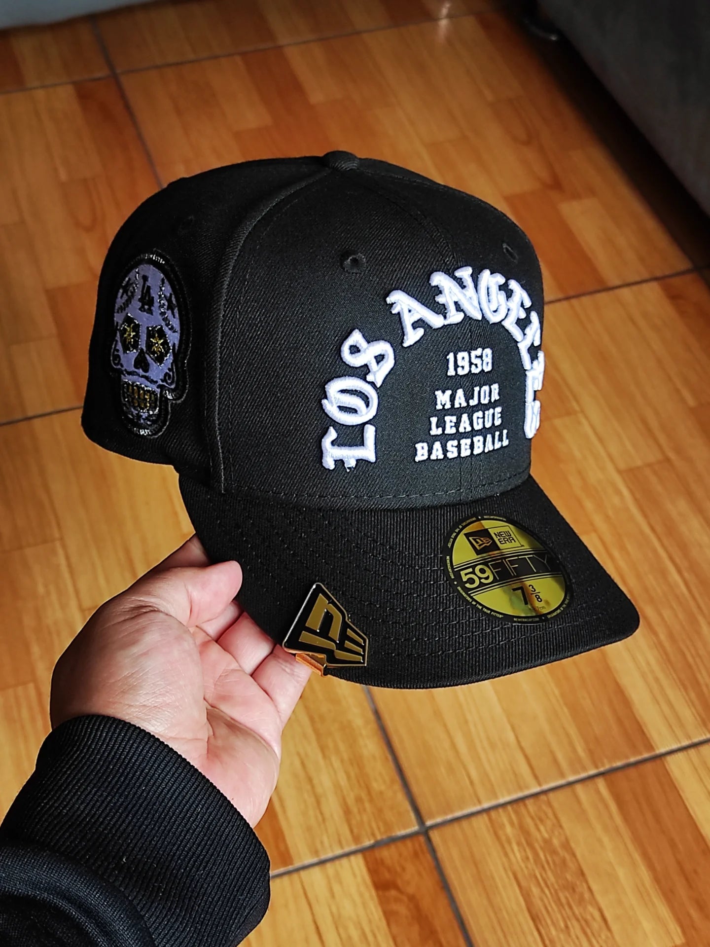 New Era Los Angeles Dodgers SKULL 💀 Chrome Black edition 59fifty fitted