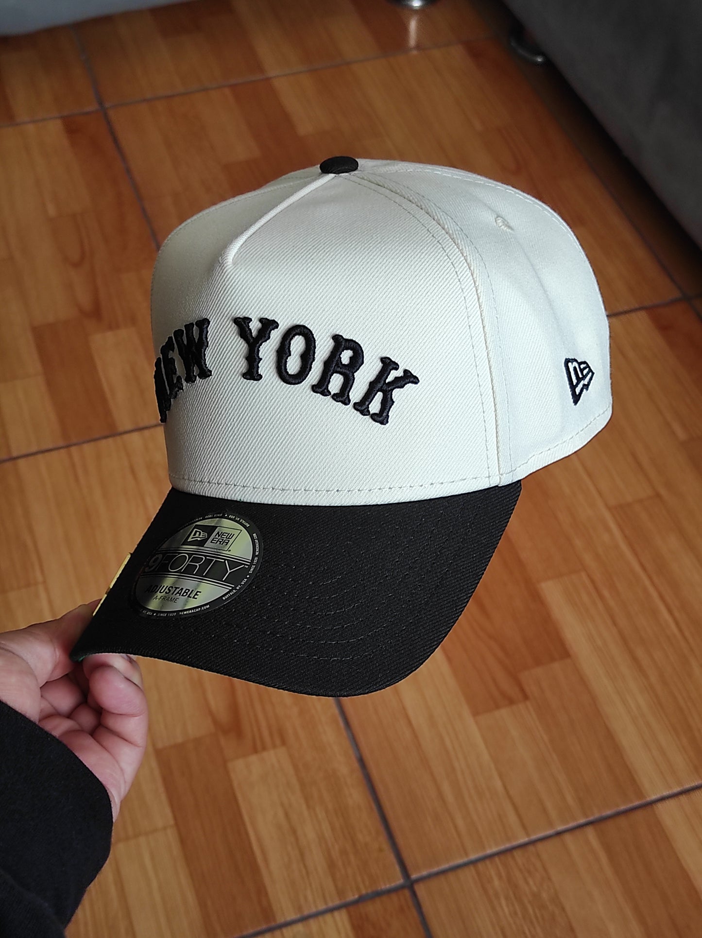 New Era New York Yankees World Series 1949 Chrome Prime Two Tone Edition 9Forty A Frame Snapback Hat
