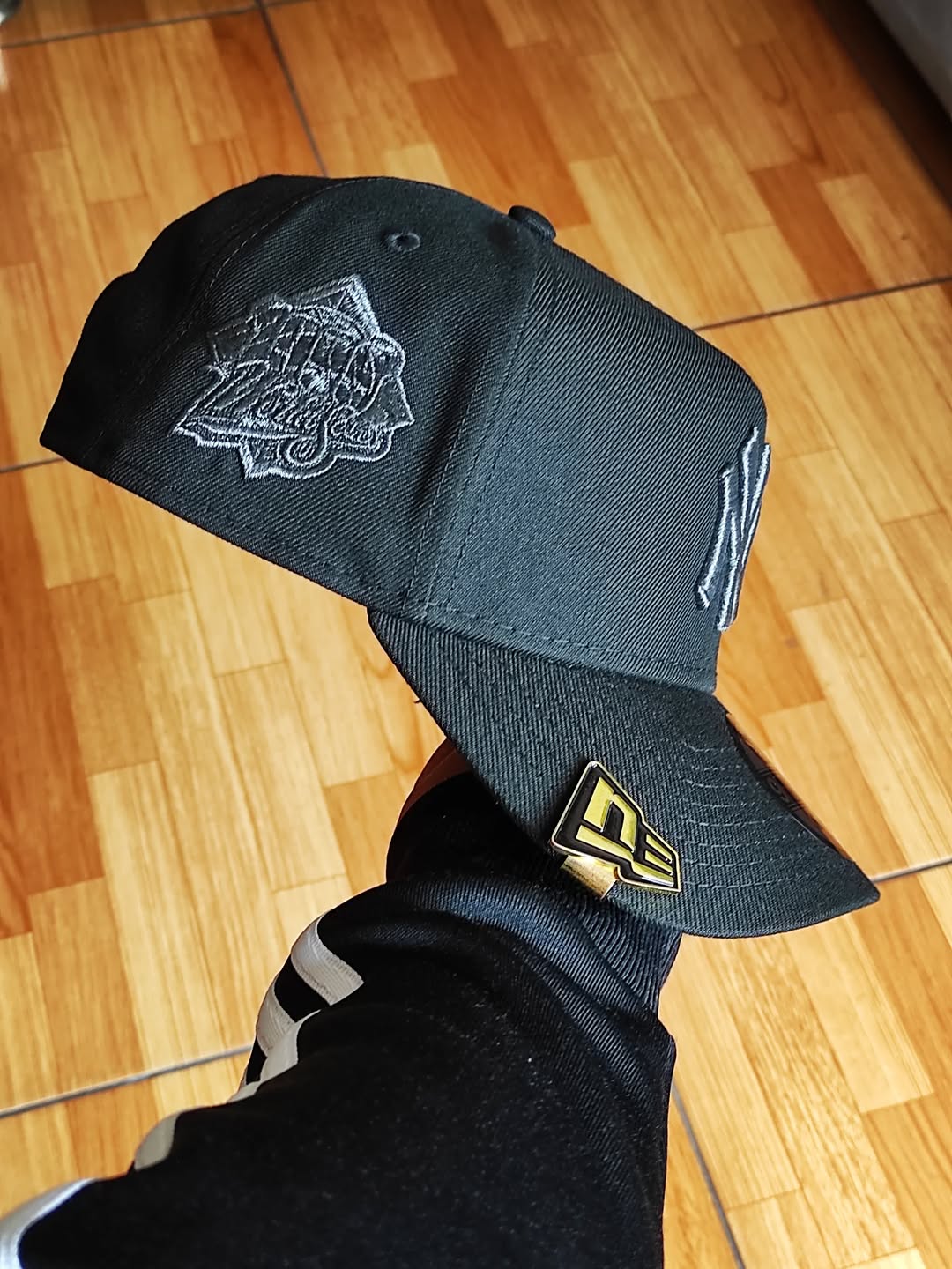 New Era New York Yankees World Series 1999 Liquid Titanium Edition 9Forty A Frame Snapback Hat