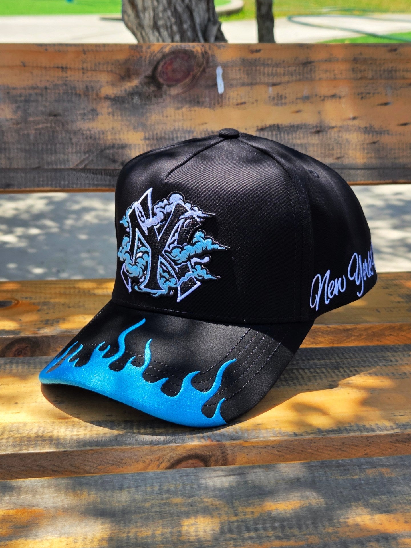 Gorra Qori Caps coleccion Cloud☁️ & Yankees🔥 a-frame Snapback