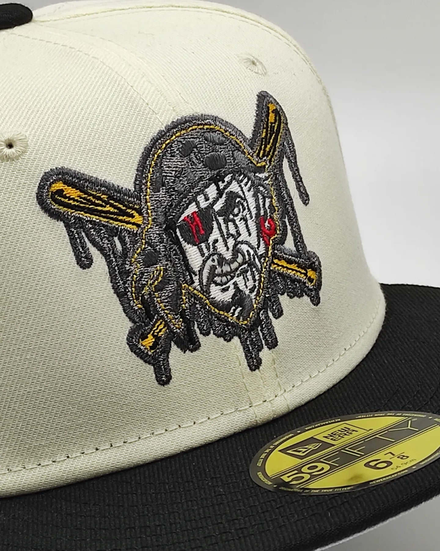 Off White Pittsburgh Pirates Black Visor Gray Bottom Three Rivers Stadium Side Patch New Era 59Fifty Fitted
