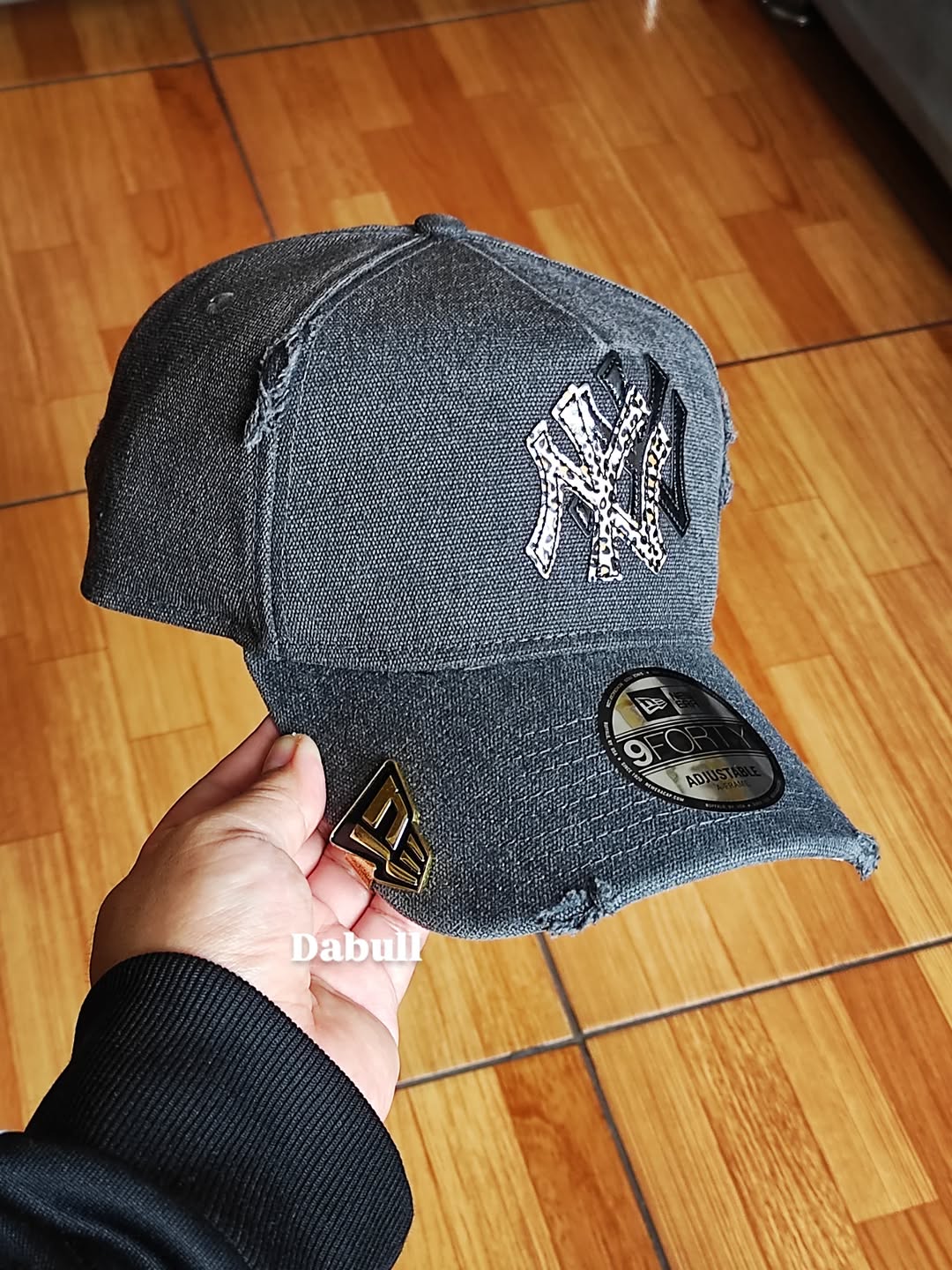 New Era New York Yankees leopard denim Gray 9Forty a-frame