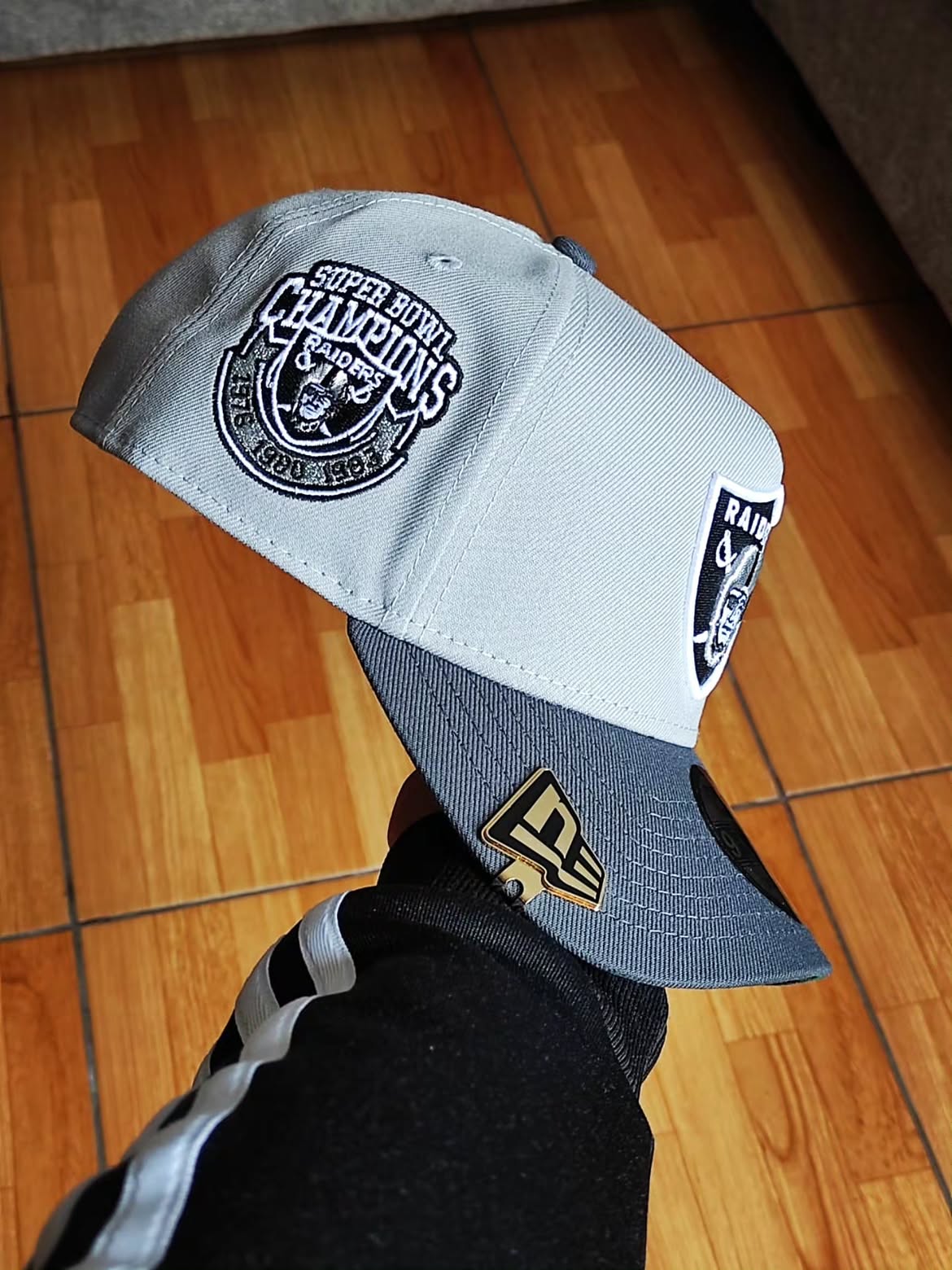 New Era Las Vegas Raiders Super Bowl Champions Gray Two Tone Edition 9Forty A Frame Snapback Hat