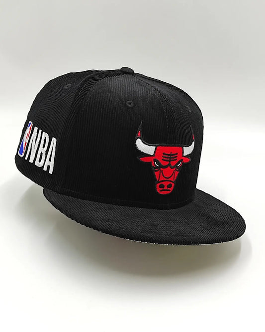 Chicago Bulls OLD SCHOOL CORDUROY SIDE-PATCH Black Fitted Hat by New Era