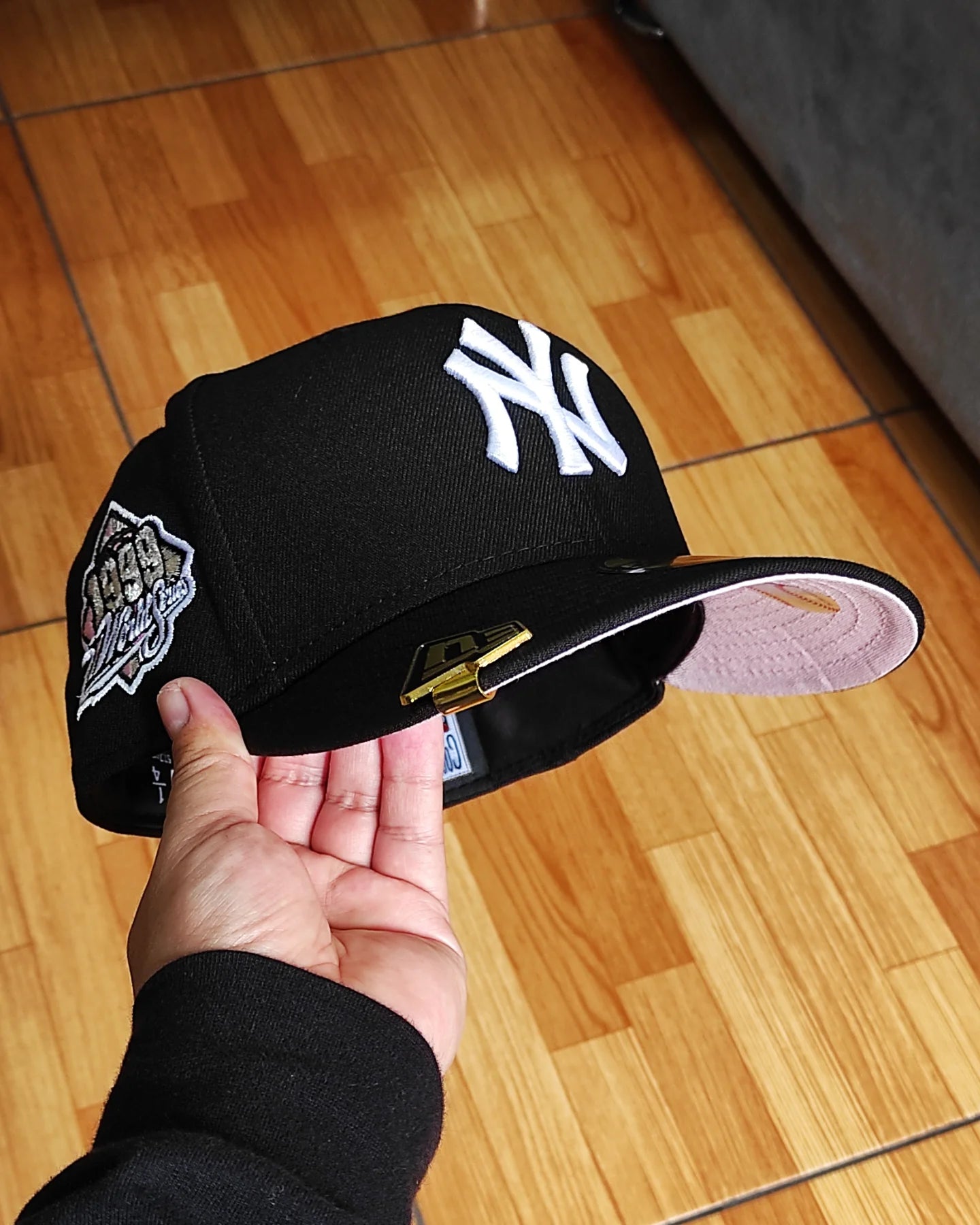 New Era New York Yankees World series 1999 black / pink  59fifty fitted