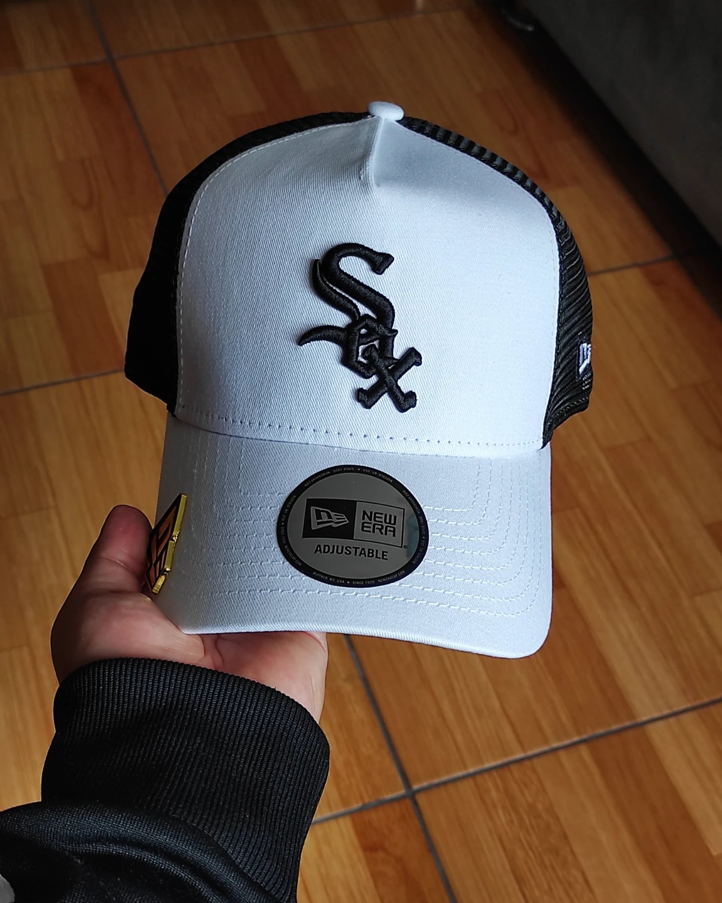 New Era Chicago White Sox  white/black Trucker a-frame