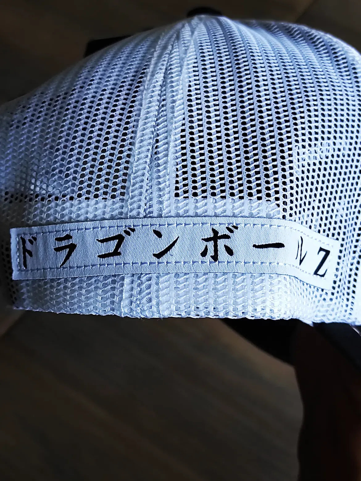 Gorra trucker rosa, blanca y negra Kid Buu DBZ8 BUU Dragon Ball de Capslab