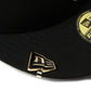 Clip para visera de gorra, logotipo de bandera NewEra, color oro/negro.