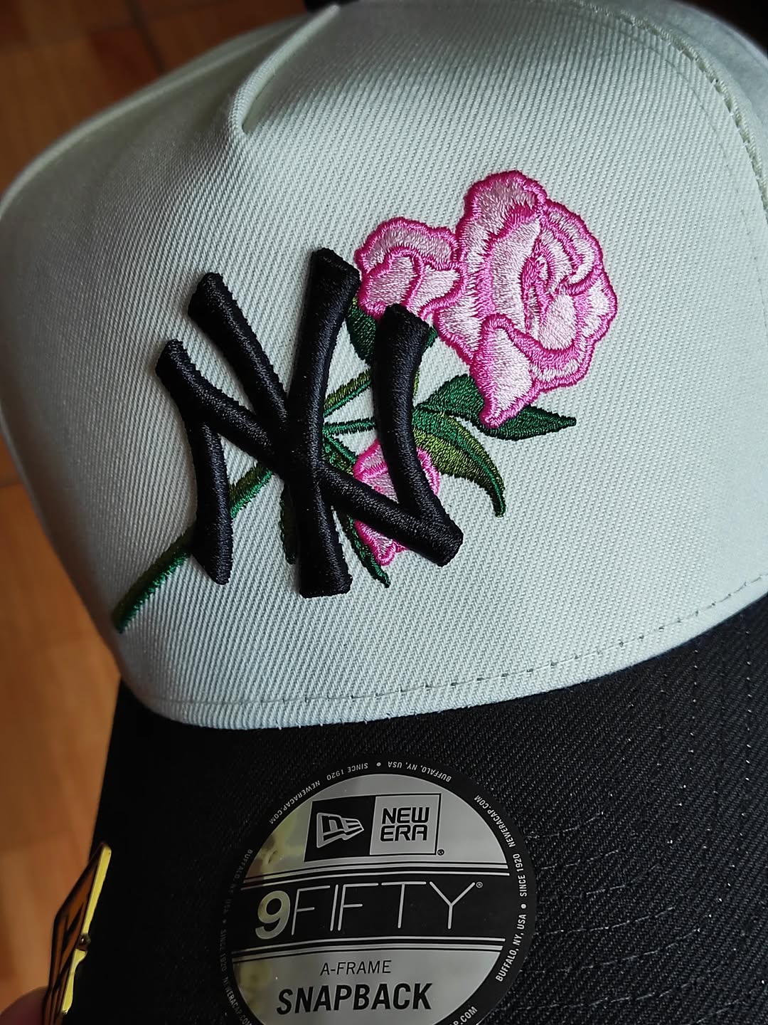 9FIFTY A-Frame New Era New York Yankees World Series 1999 Chrome Black Snapback