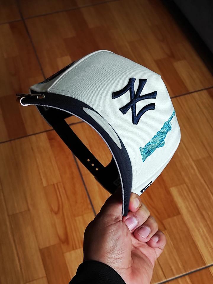 New Era New York Yankees 50th ANNIVERSARY chrome navy 9FORTY A-Frame Frame Snapback
