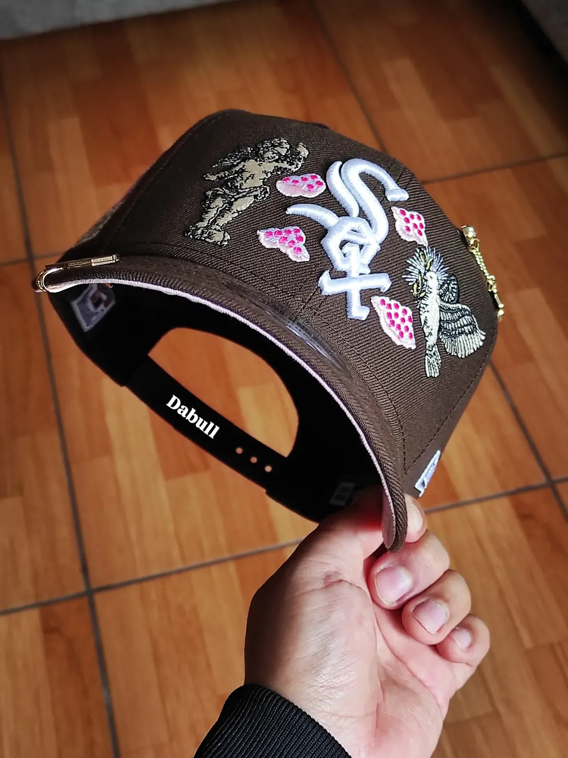 New Era Exclusiva 9FIFTY Marron Chicago White Sox  All Star Game side patch uv pink