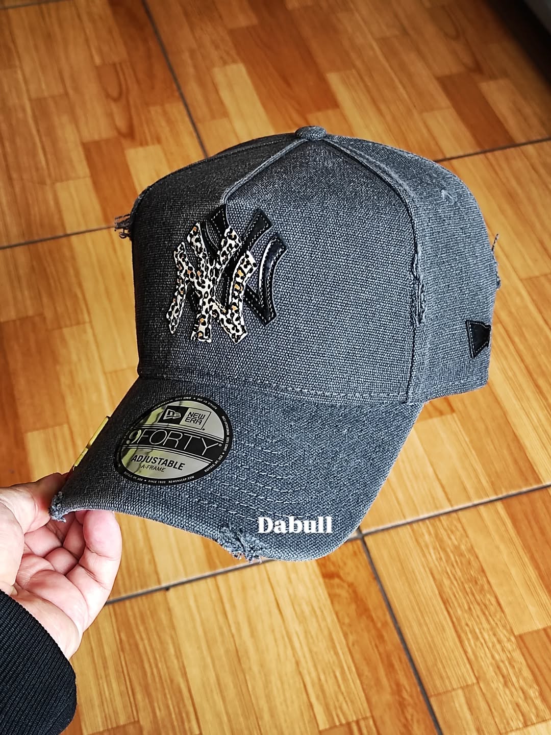 New Era New York Yankees leopard denim Gray 9Forty a-frame