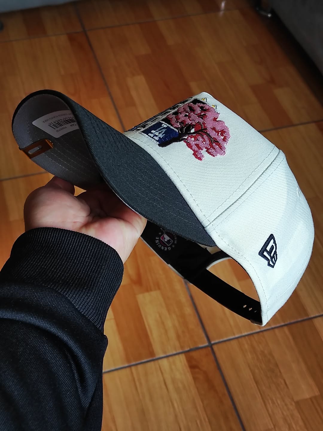 New Era Los Angeles Dodgers Tokyo Series 2025 Chrome Two Tone Edition 9Forty A Frame Snapback Hat