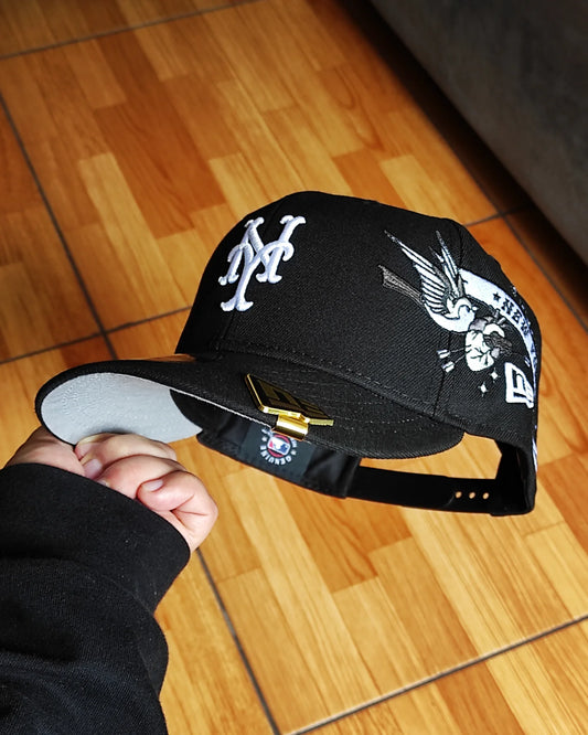 New York Mets Gray Bottom City Art Side Patch New Era 9Fifty Snapback - Black