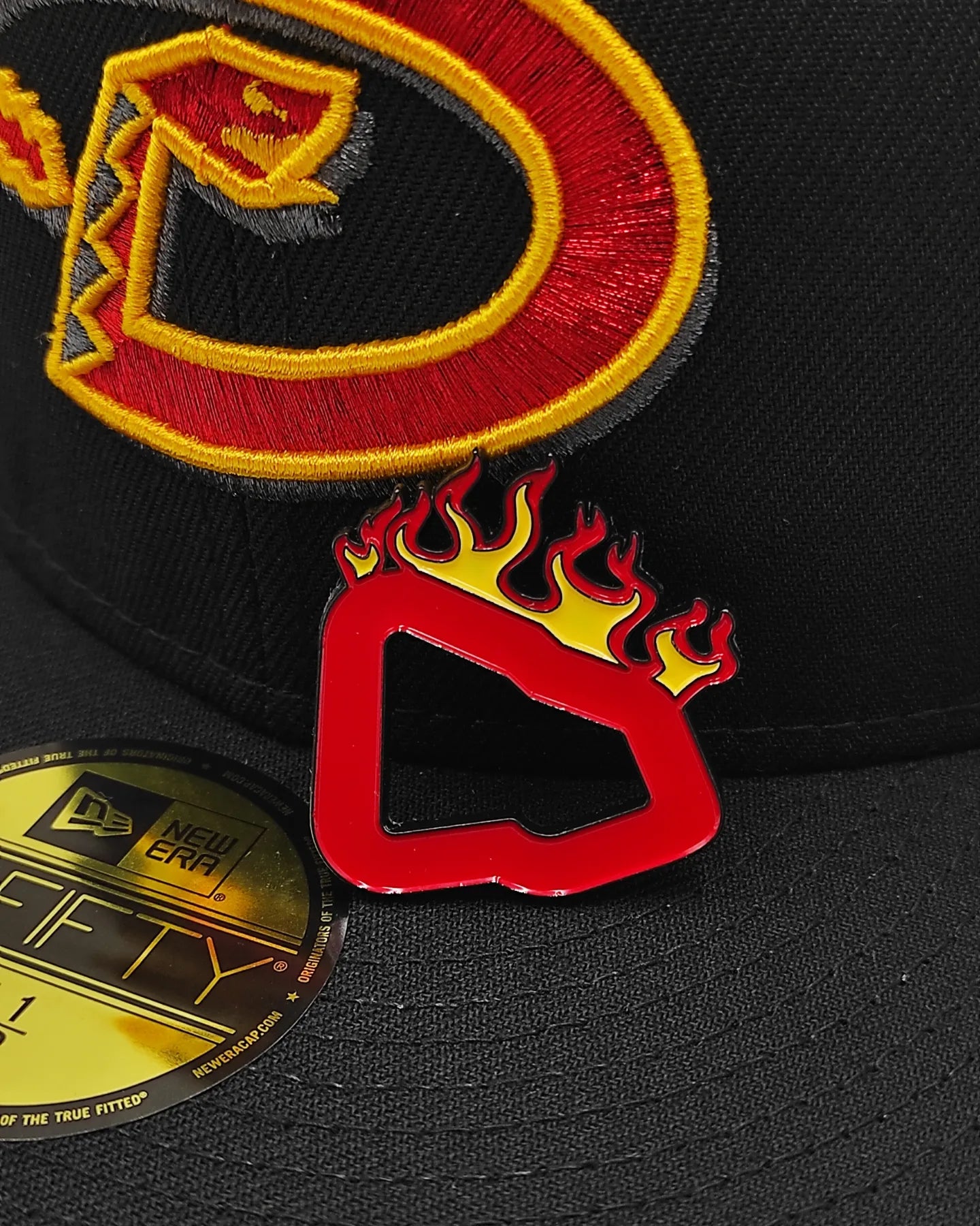 New Era Flag pin Fire