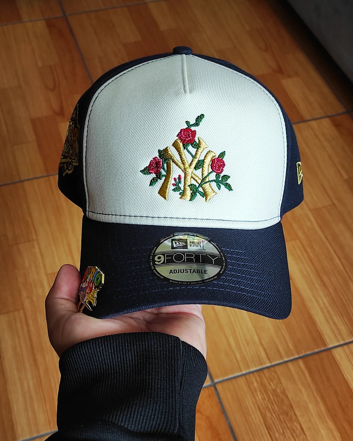 New Era New York Yankees World Series 1999 Gold Navy Two Tone A Frame 9Forty Snapback Hat