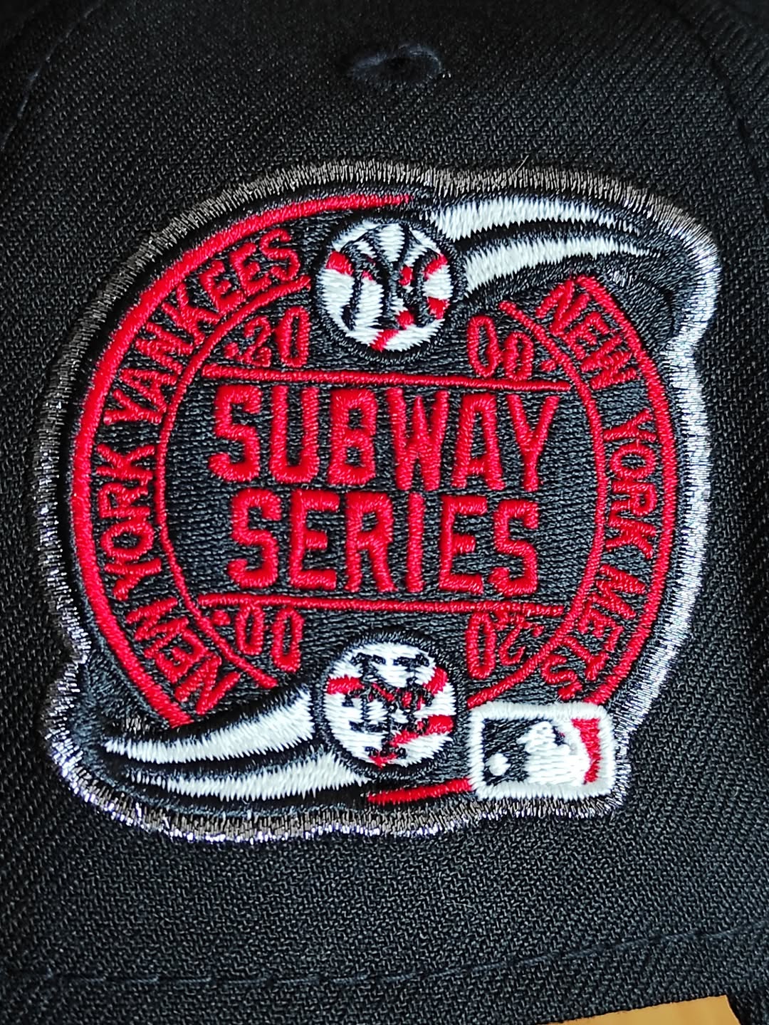 New Era New York Yankees Subway Series 2000 Black Prime Edition 9Forty A Frame Snapback glow 🔦 brilla en la oscuridad