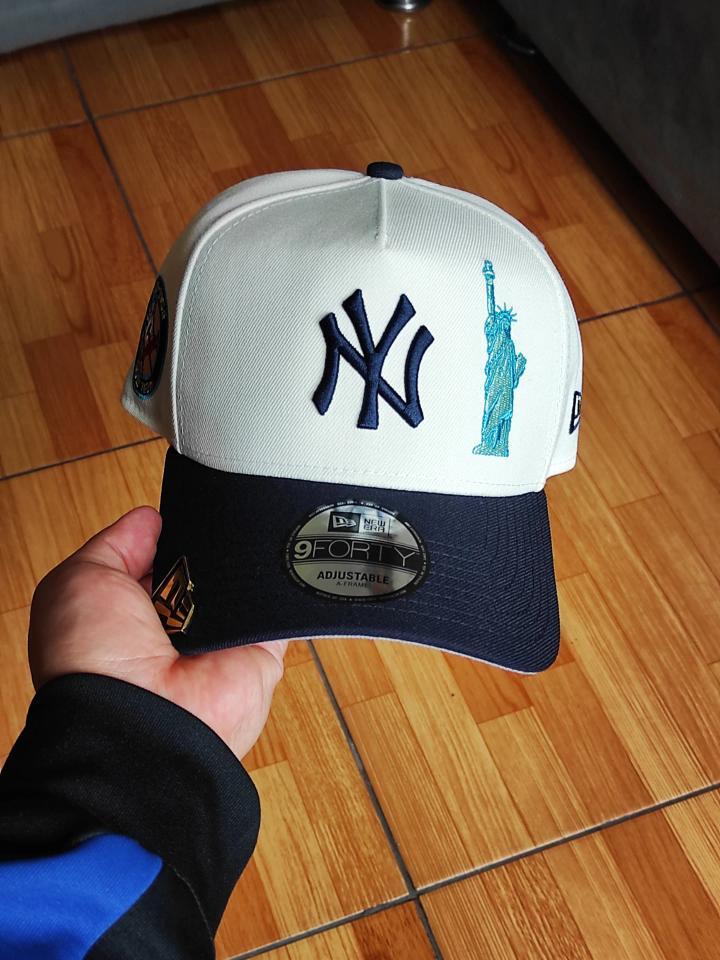 New Era New York Yankees 50th ANNIVERSARY chrome navy 9FORTY A-Frame Frame Snapback