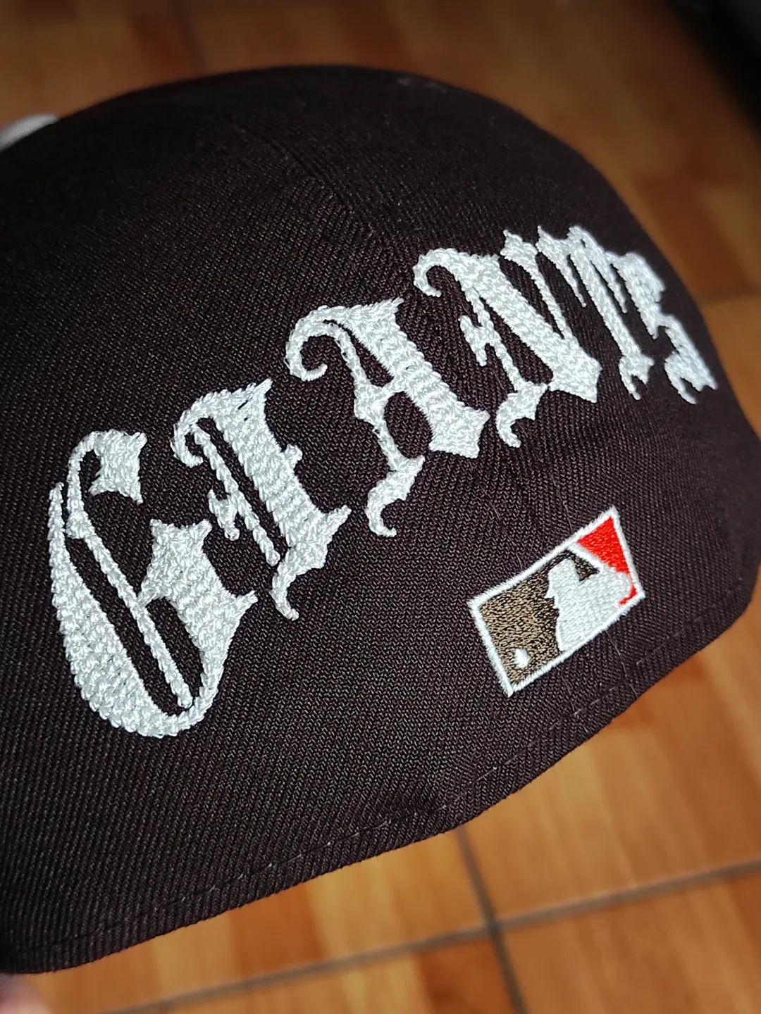 Gorra San Francisco Giants MLB Team Wings 59FIFTY Fitted Marrón Oscuro