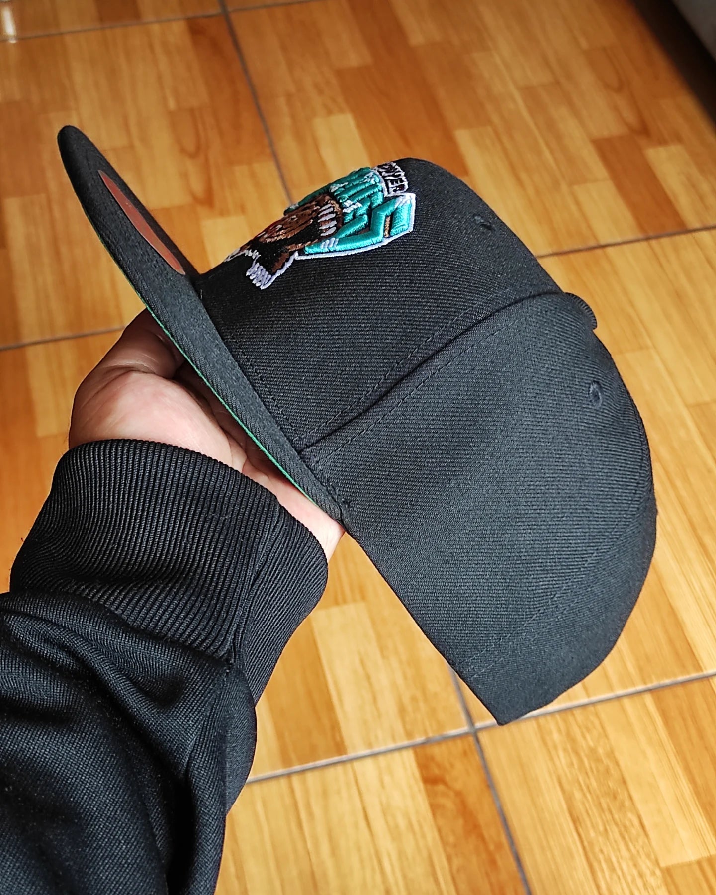 Mitchell and Ness Vancouver Grizzlies NBA wester BLACK snapback