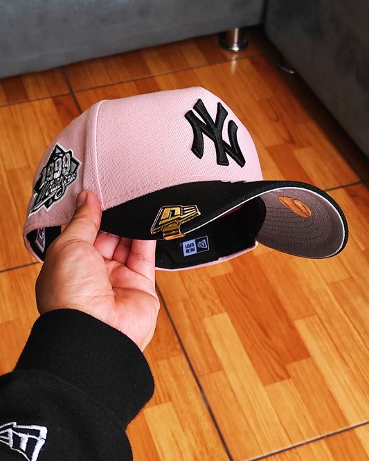 New Era New York Yankees  black pink 9 forty A-FRAME