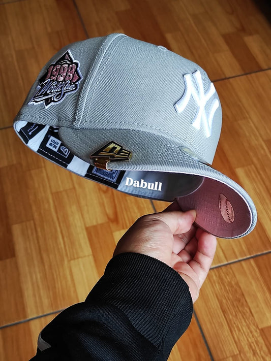 New era New York Yankees World Series gray/ pink 59FIFTY