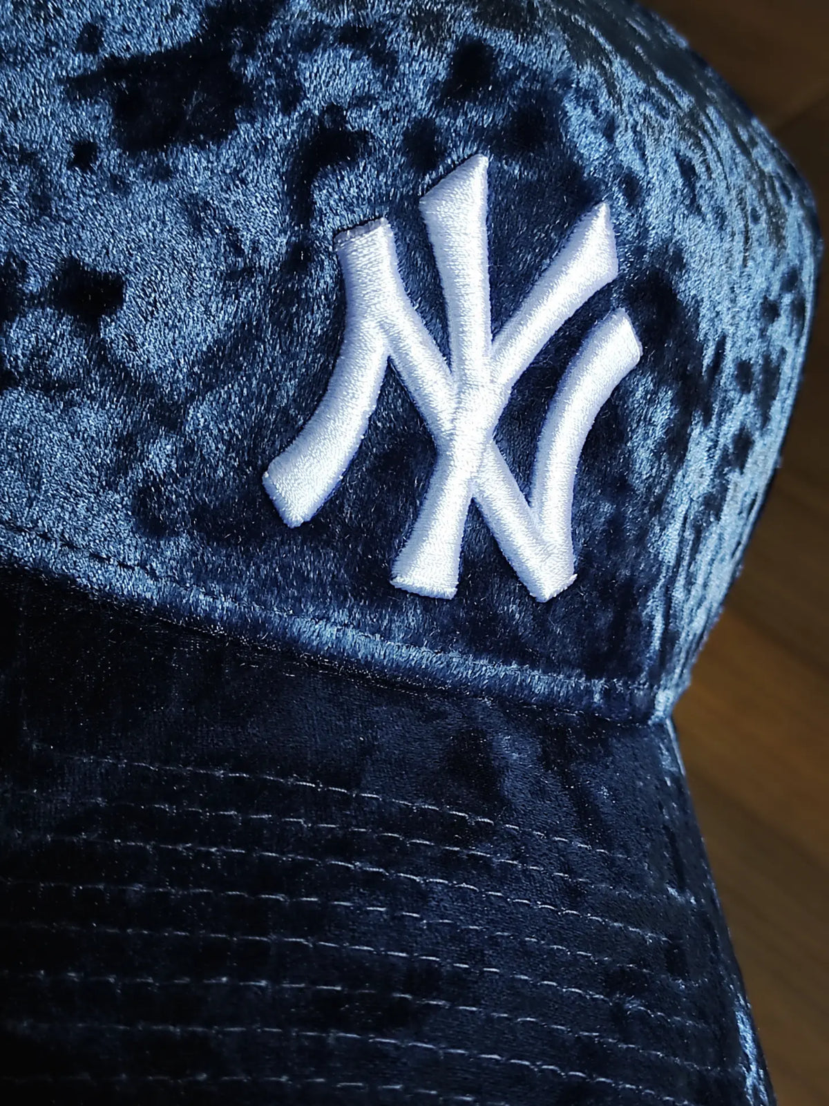 New era new York Yankees World series 1999 velvet 9FORTY A-FRAME Snapback