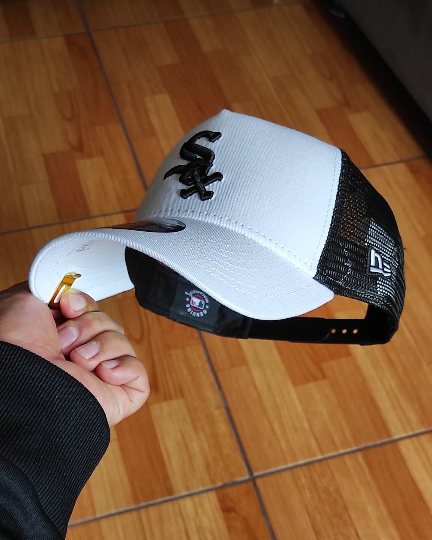 New Era Chicago White Sox  white/black Trucker a-frame