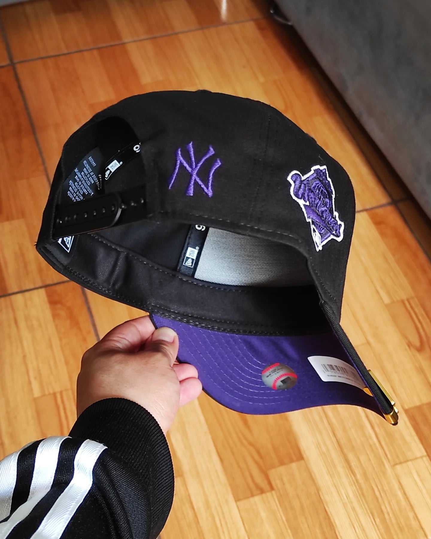 New Era New York Yankees 'Drip' Glow 9FORTY A-Frame Snapback