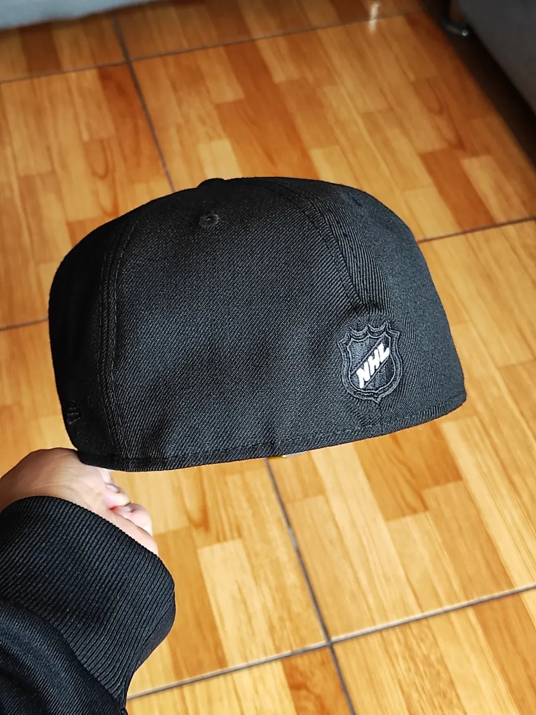 New Era Anaheim Ducks Blackout Glow Wool Edition 59Fifty Fitted Hat