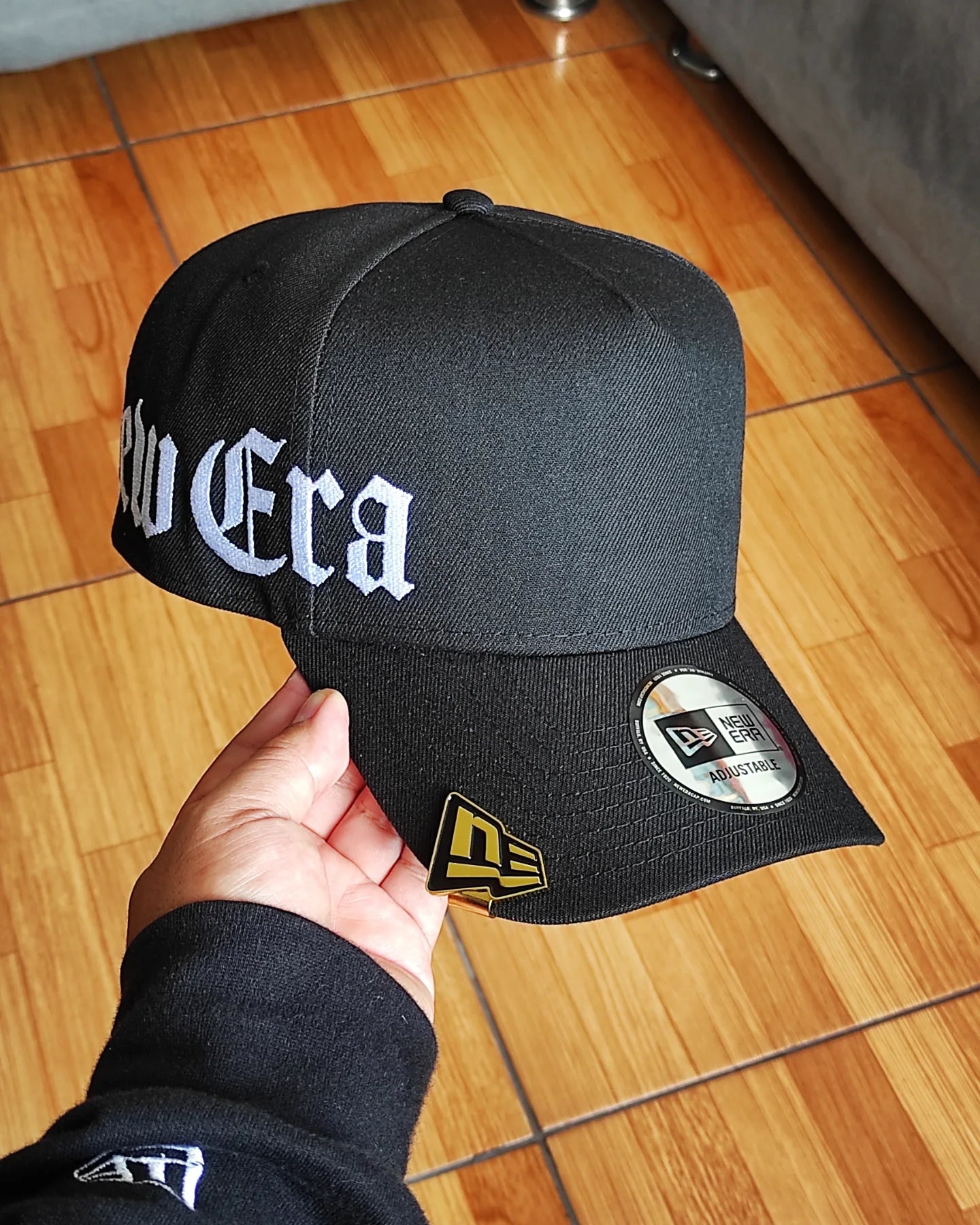 Gorra New Era Japan🇯🇵 Essential Ajustable A-frame negra.