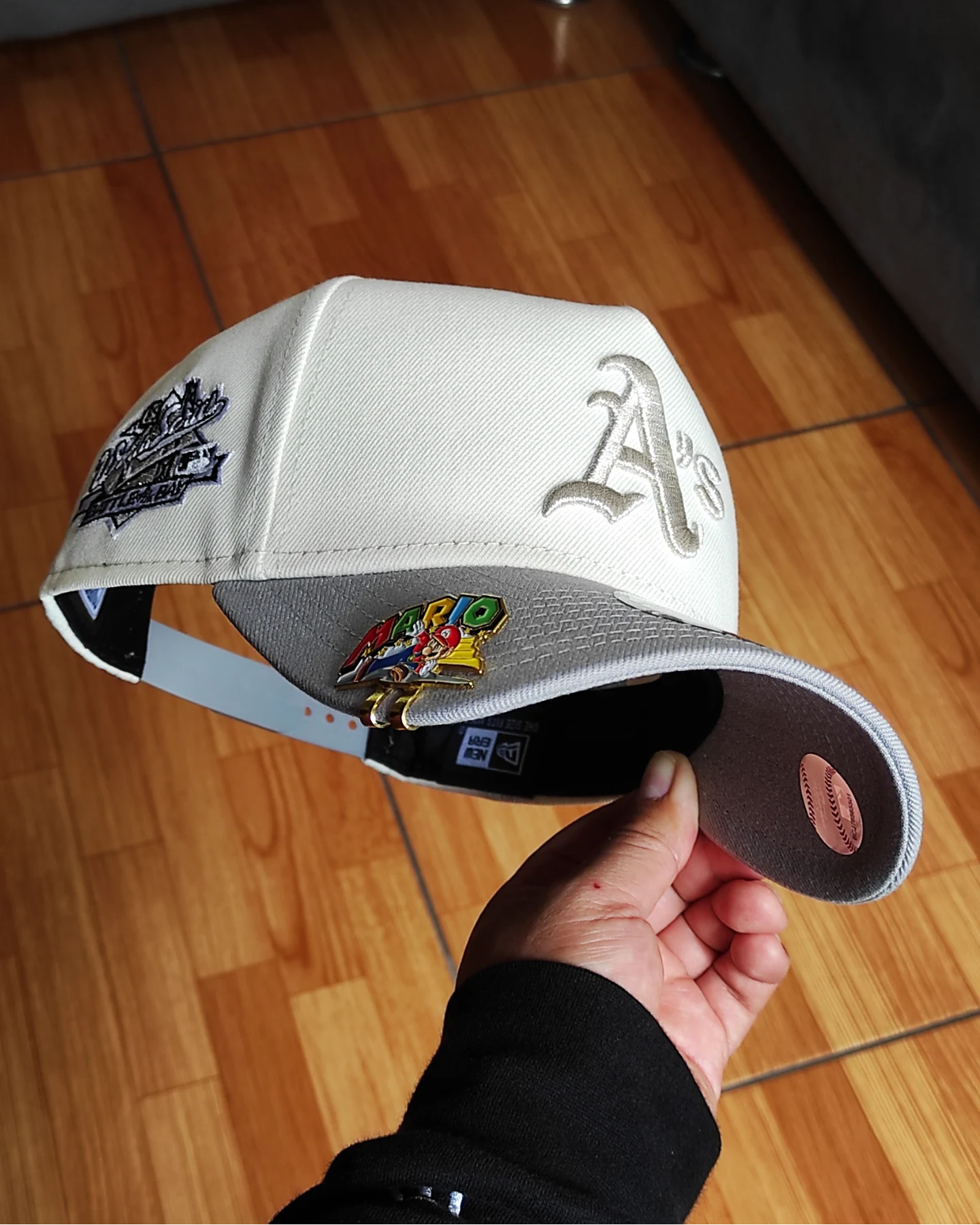 New Era Oakland Athletics World Series 1989 Metallic Chrome Two Tone A Frame 9Forty Snapback Hat