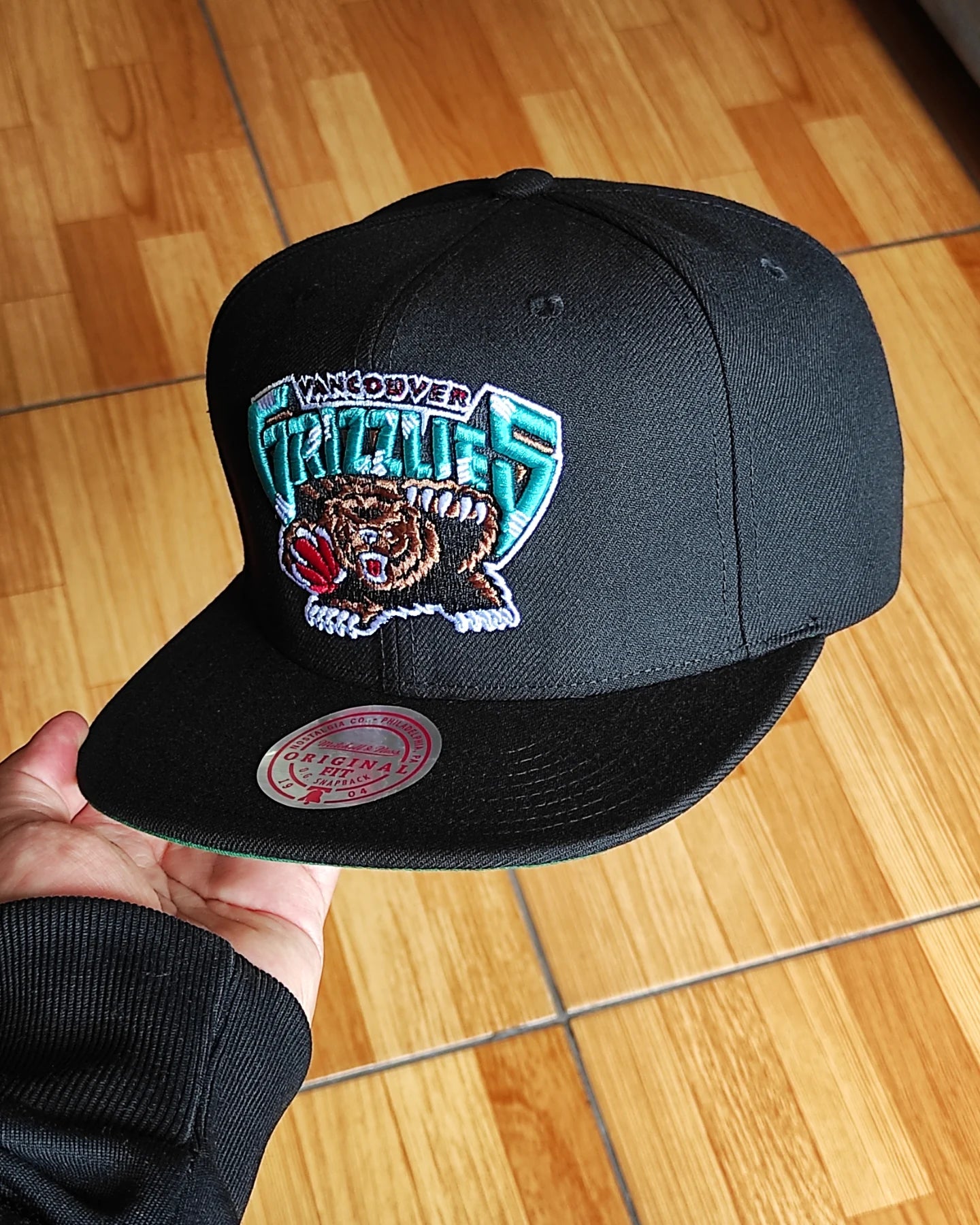 Mitchell and Ness Vancouver Grizzlies NBA wester BLACK snapback