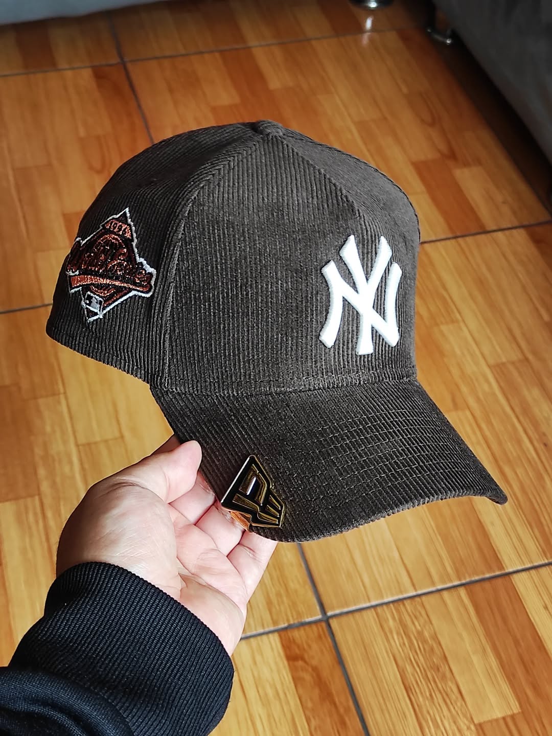 New era New York Yankees World Series 1996 Brown cord. 9FORTY A-FRAME Snapback