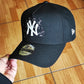 New Era New York Yankees Subway Series 2000 Black Prime Edition 9Forty A Frame Snapback glow 🔦 brilla en la oscuridad