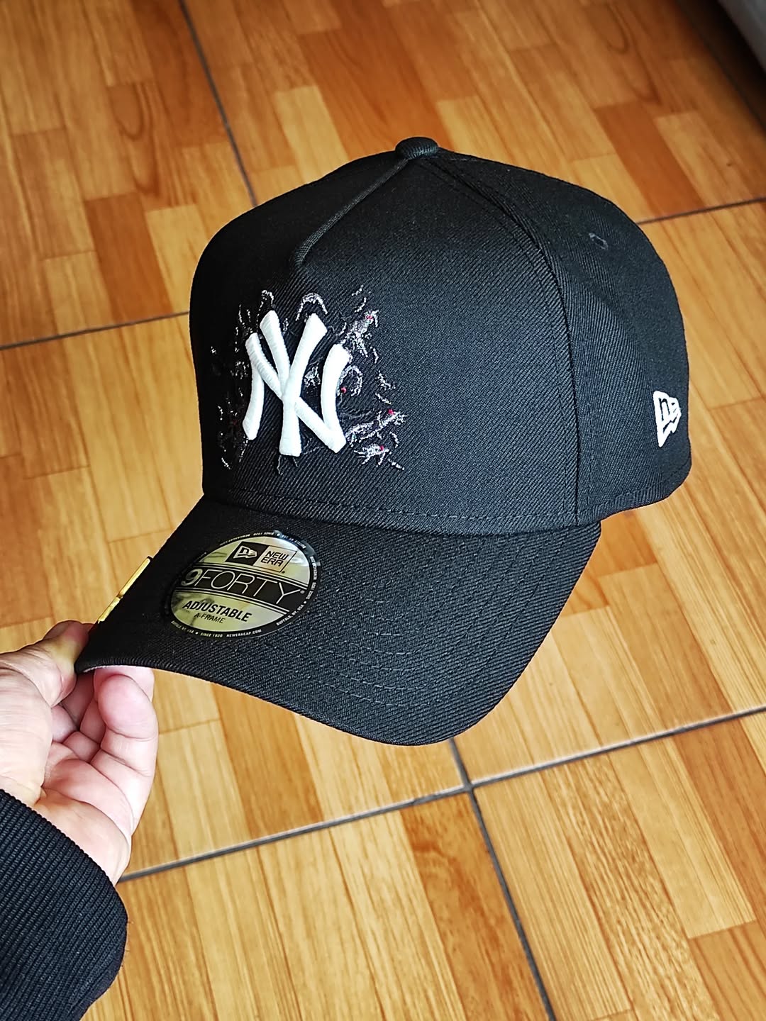 New Era New York Yankees Subway Series 2000 Black Prime Edition 9Forty A Frame Snapback glow 🔦 brilla en la oscuridad
