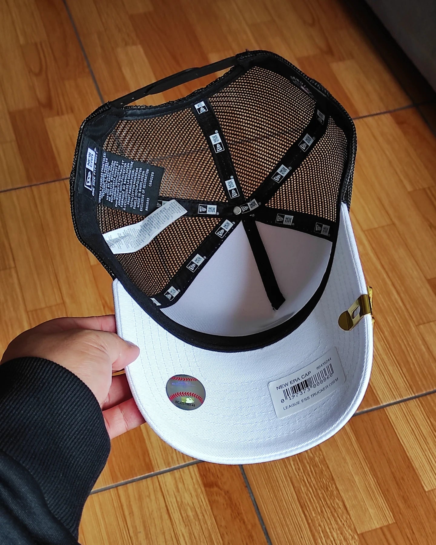 New Era Chicago White Sox  white/black Trucker a-frame