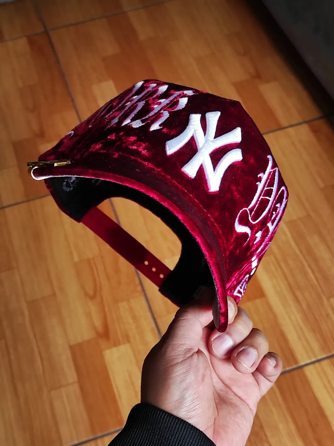 New Era New York Yankees' Velvet' 9FORTY A-Frame Snapback