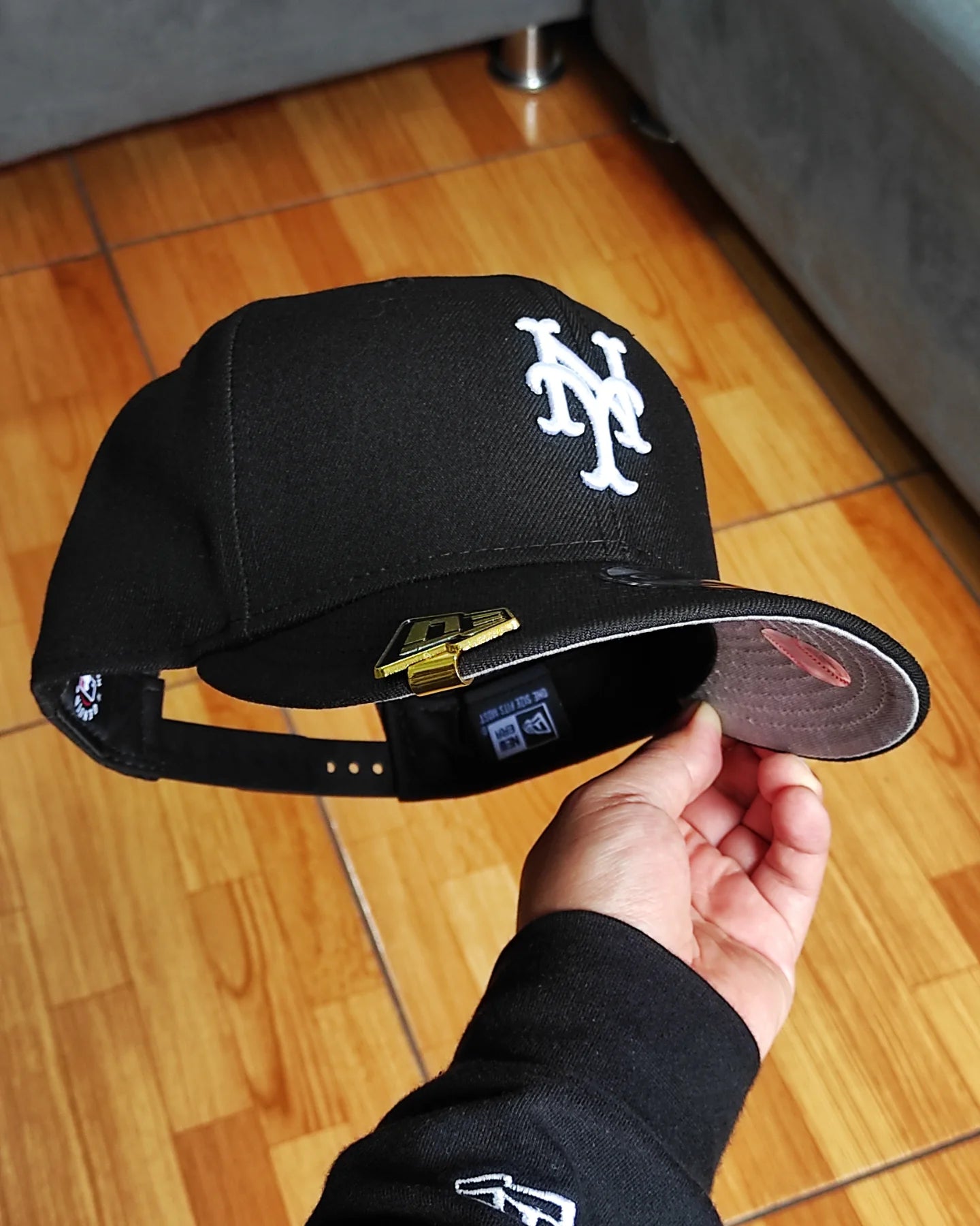 New York Mets Gray Bottom City Art Side Patch New Era 9Fifty Snapback - Black