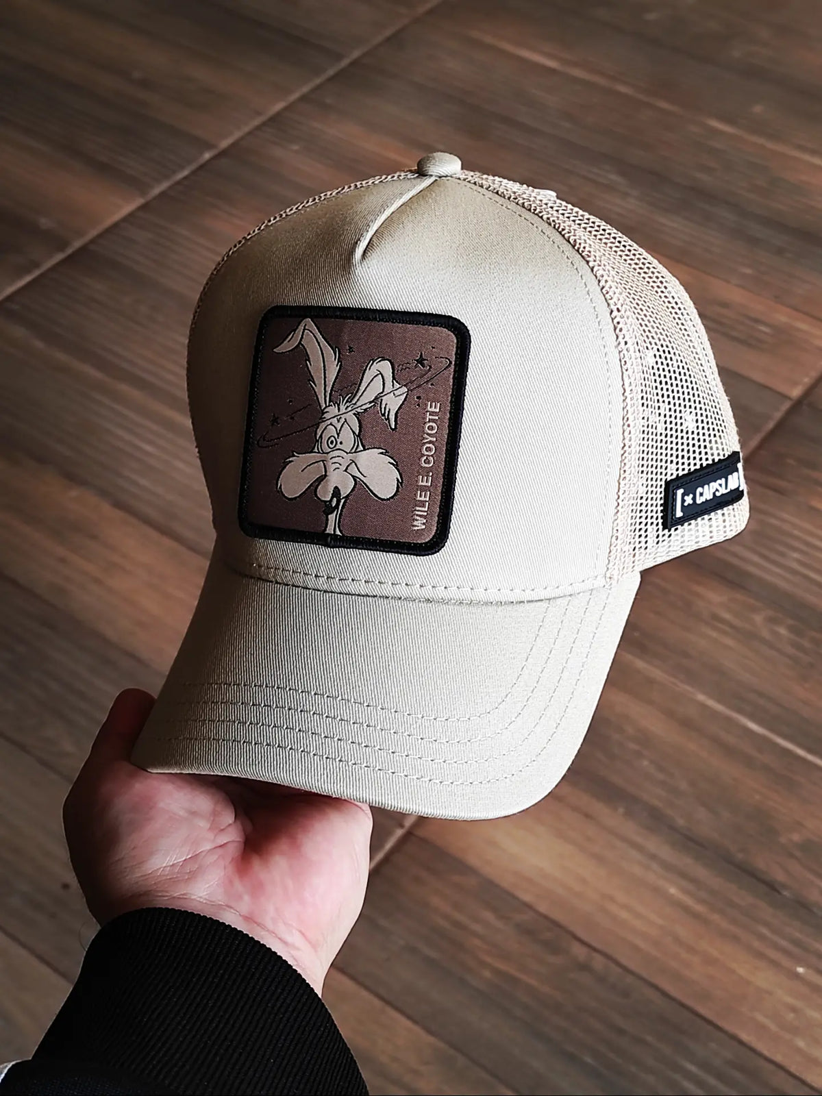 Capslab Looney Tunes Wile E. Coyote Trucker Snapback Hat