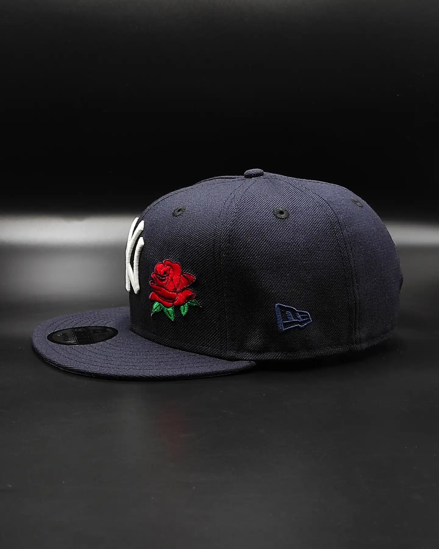 New Era New York Yankees 27world champions colección rose🌹navy 9fifty Snapback - glow in the dark 🔦