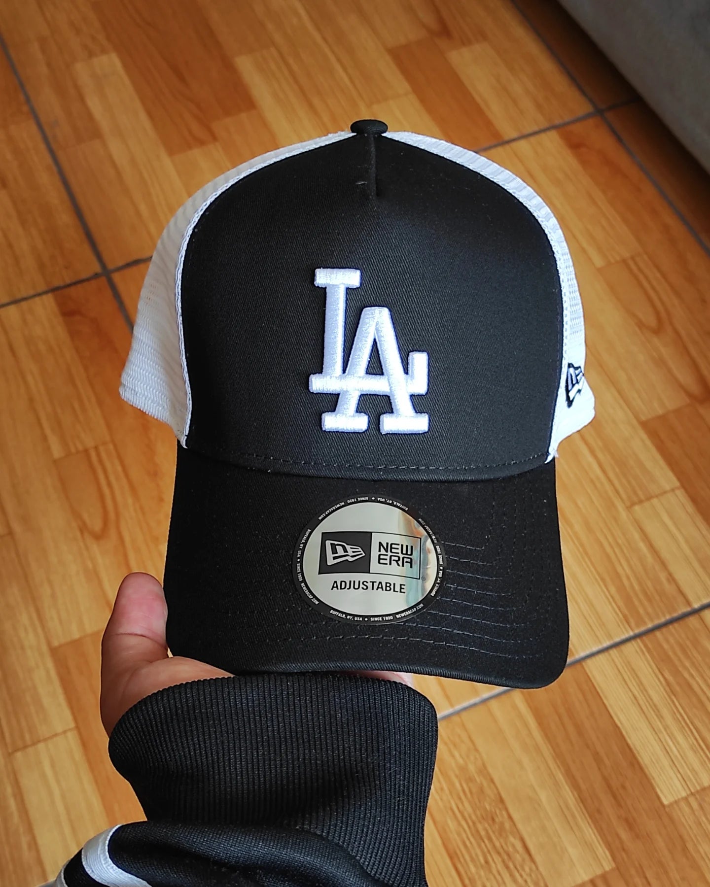 New Era Los Angeles Dodgers black white Trucker a-frame