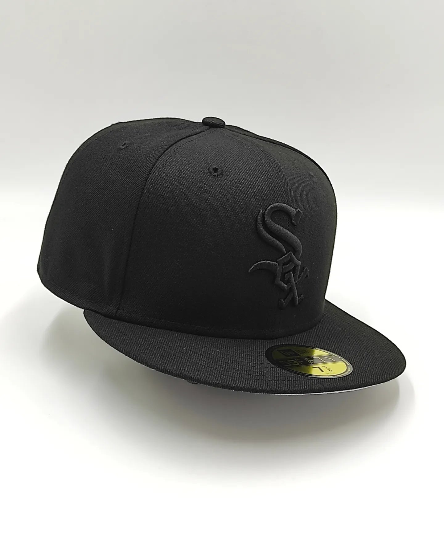 New Era Chicago White sox black on black
