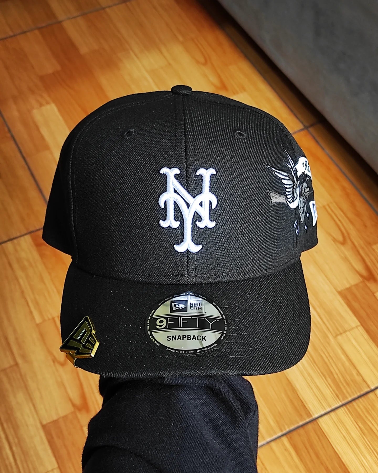New York Mets Gray Bottom City Art Side Patch New Era 9Fifty Snapback - Black